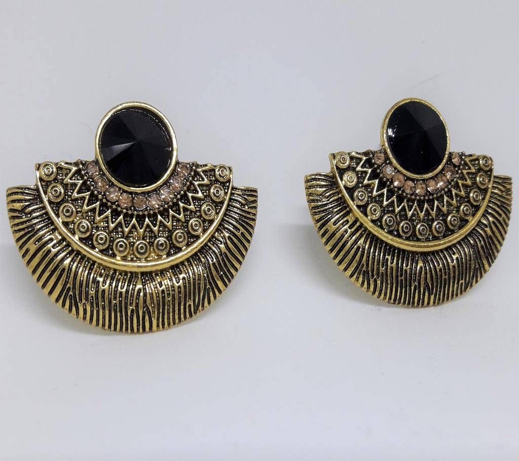 VINTAGE ZINC ALLOY EARRING