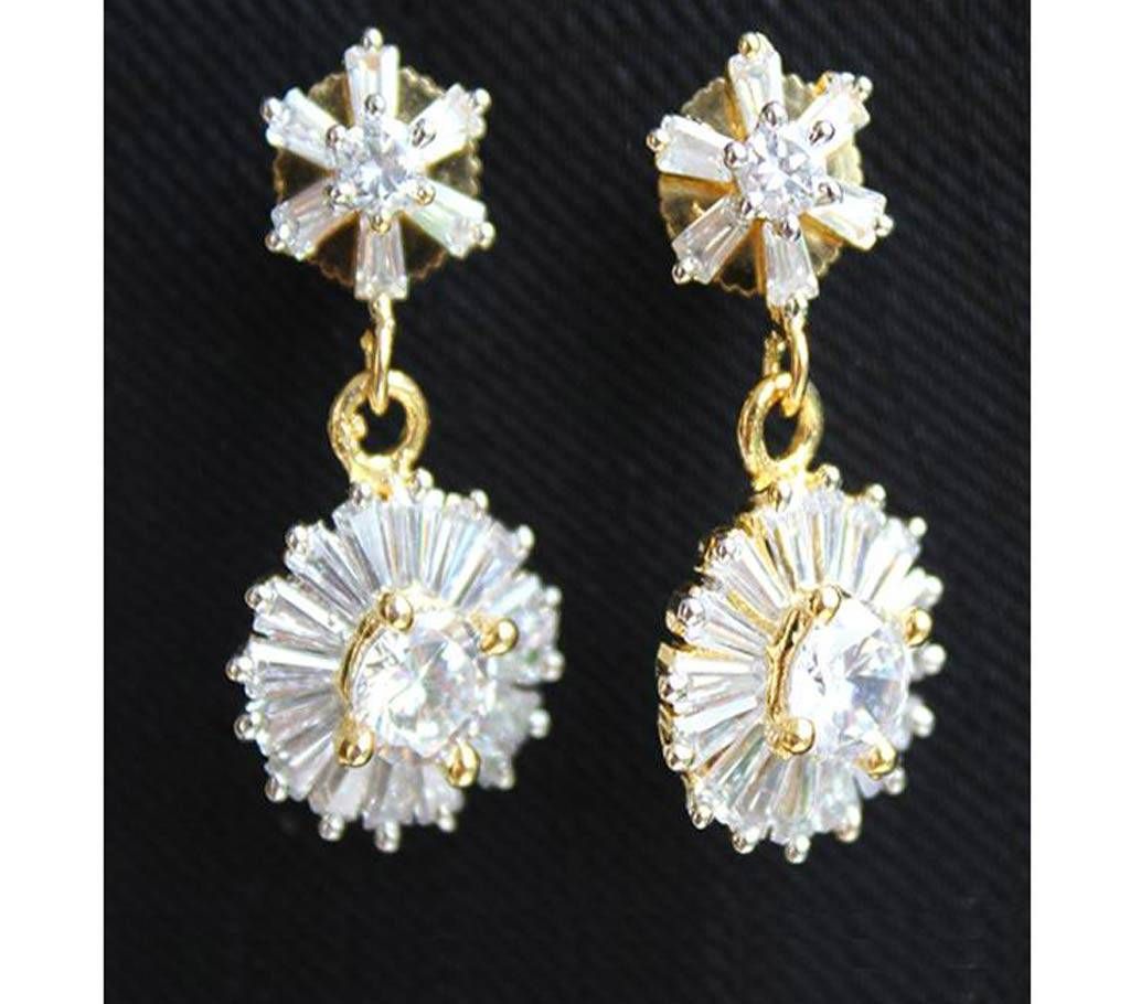 Diamond Cut White Stone Ear Ring - 313
