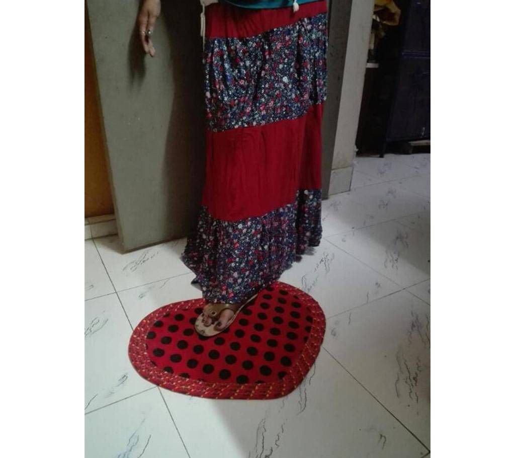 Un stitched Ladies linen skirt 