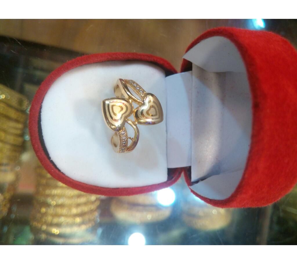 Ladies double love finger ring