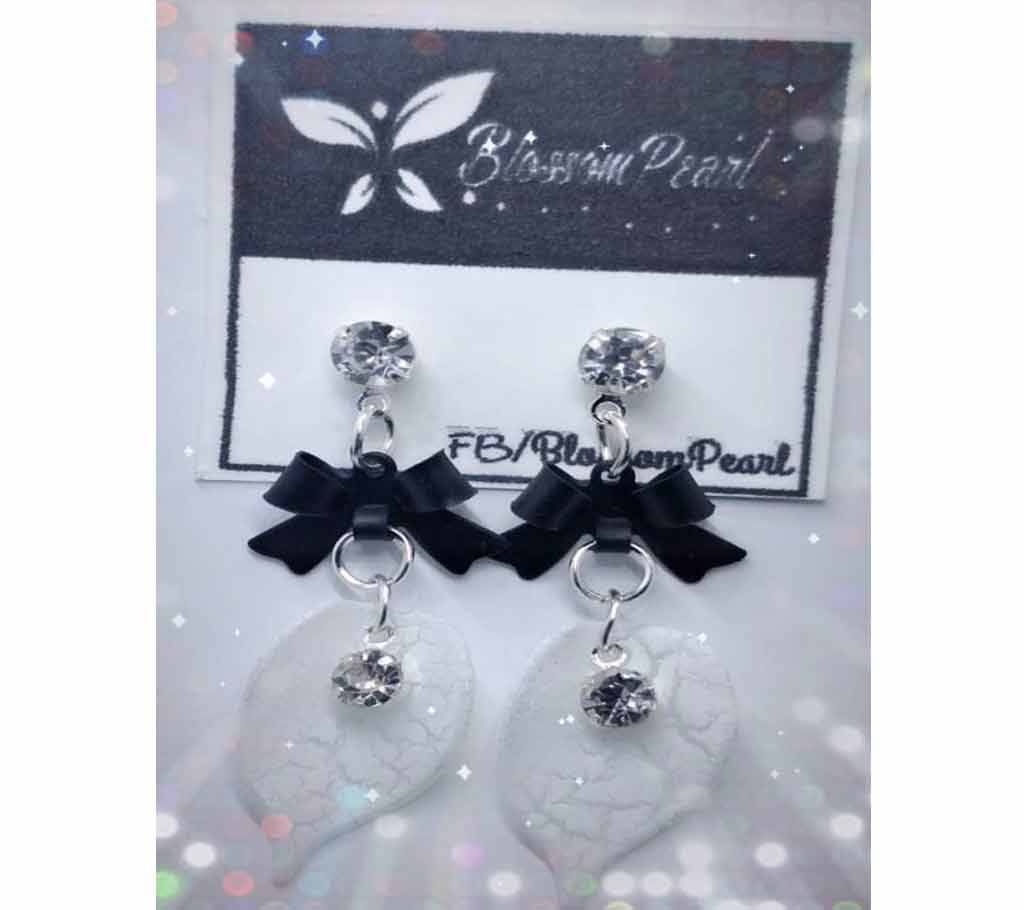 WHITE AND BLACK STYLISH EARRING