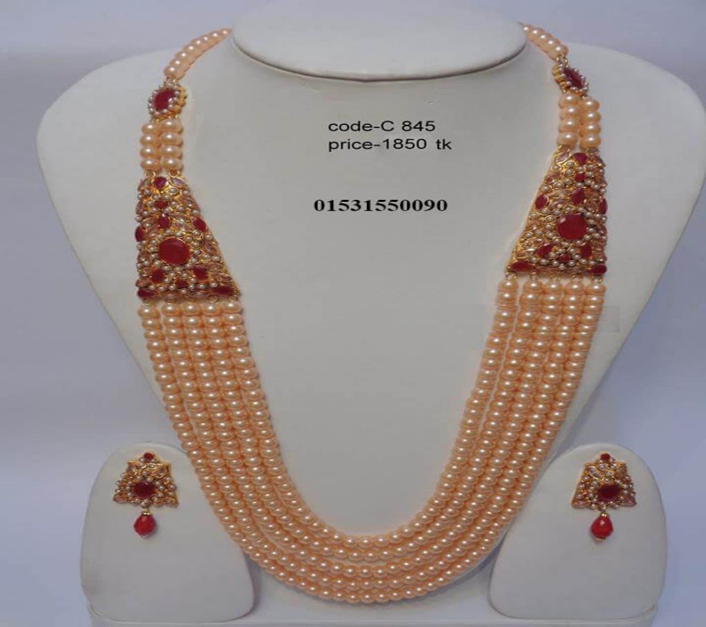 pearl jewellery