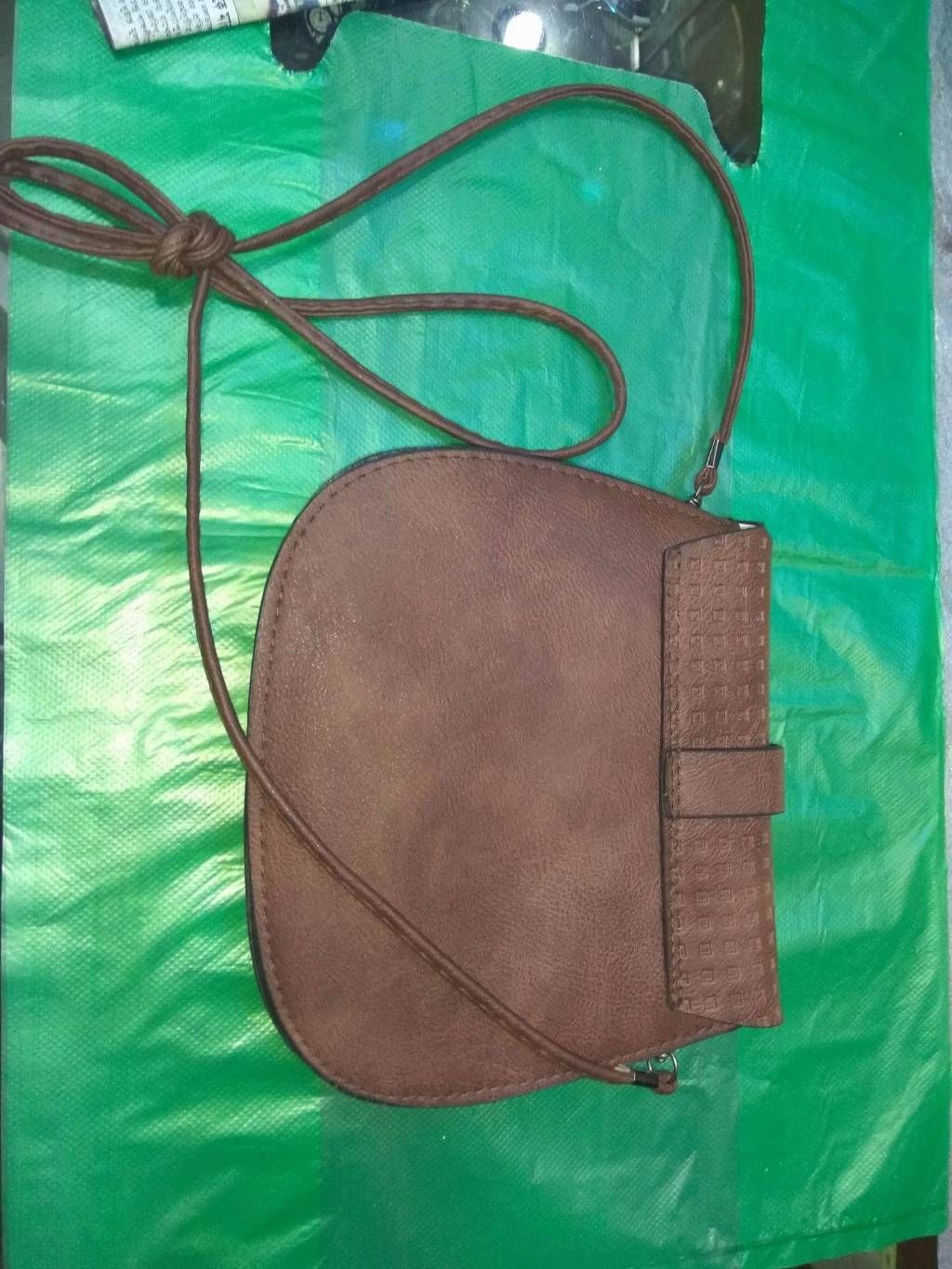 Ladies leather bag