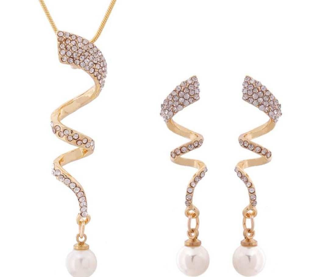 Puzzle Pendent and ear ring