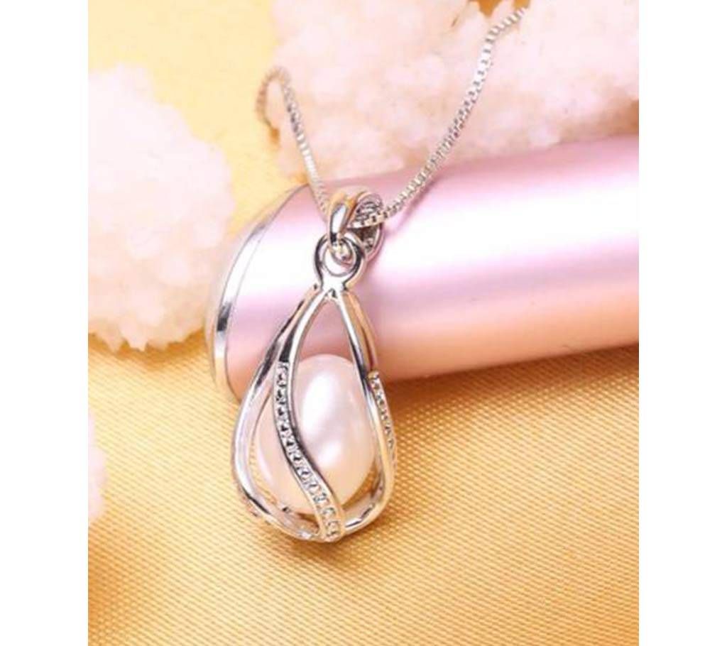 Natural Pearl Pendant  Necklace For women