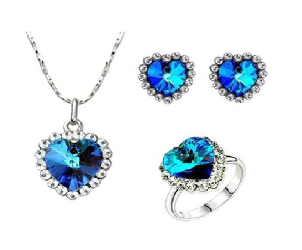 Blue and white stone heart shaped jewellery Set