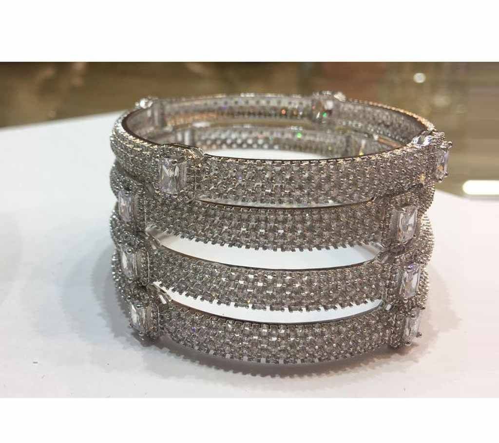 Daimond Cut Stone Setting Bangles 