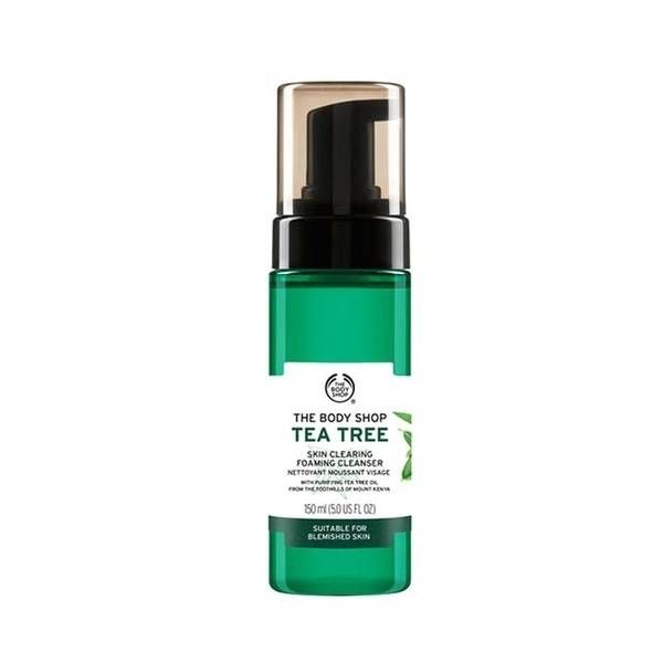 Tea Tree Skin Clearing Foam Cleanser- 150ml. (UK)