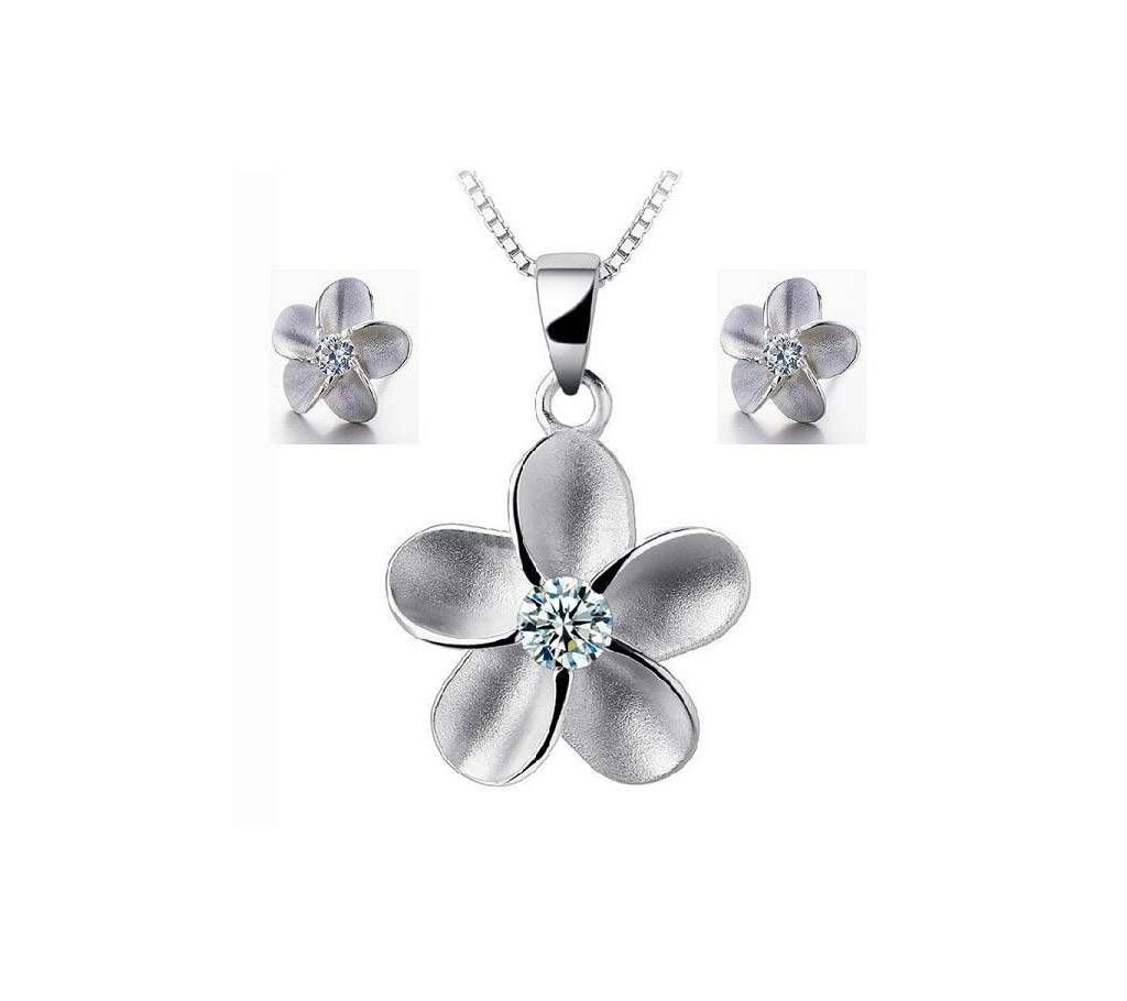 Floral Locket Pendant with Earrings 