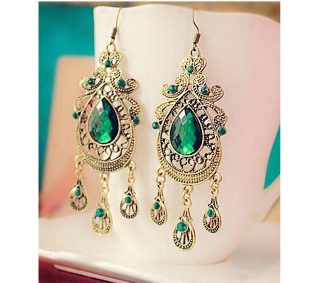 Chia Fashion Retro teardrop shaped green gem long Earriings (by Pink Point - CHIA11)