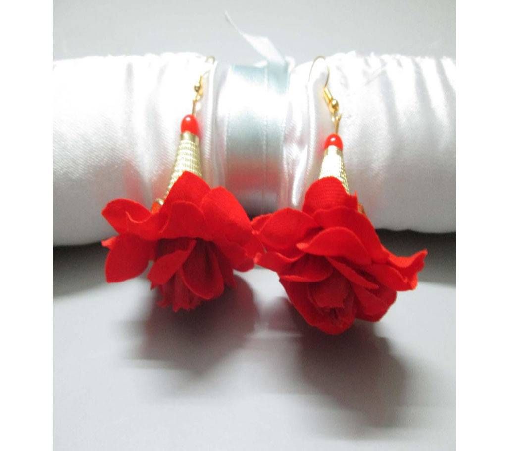 Golden Metal Ear Ring With Rose