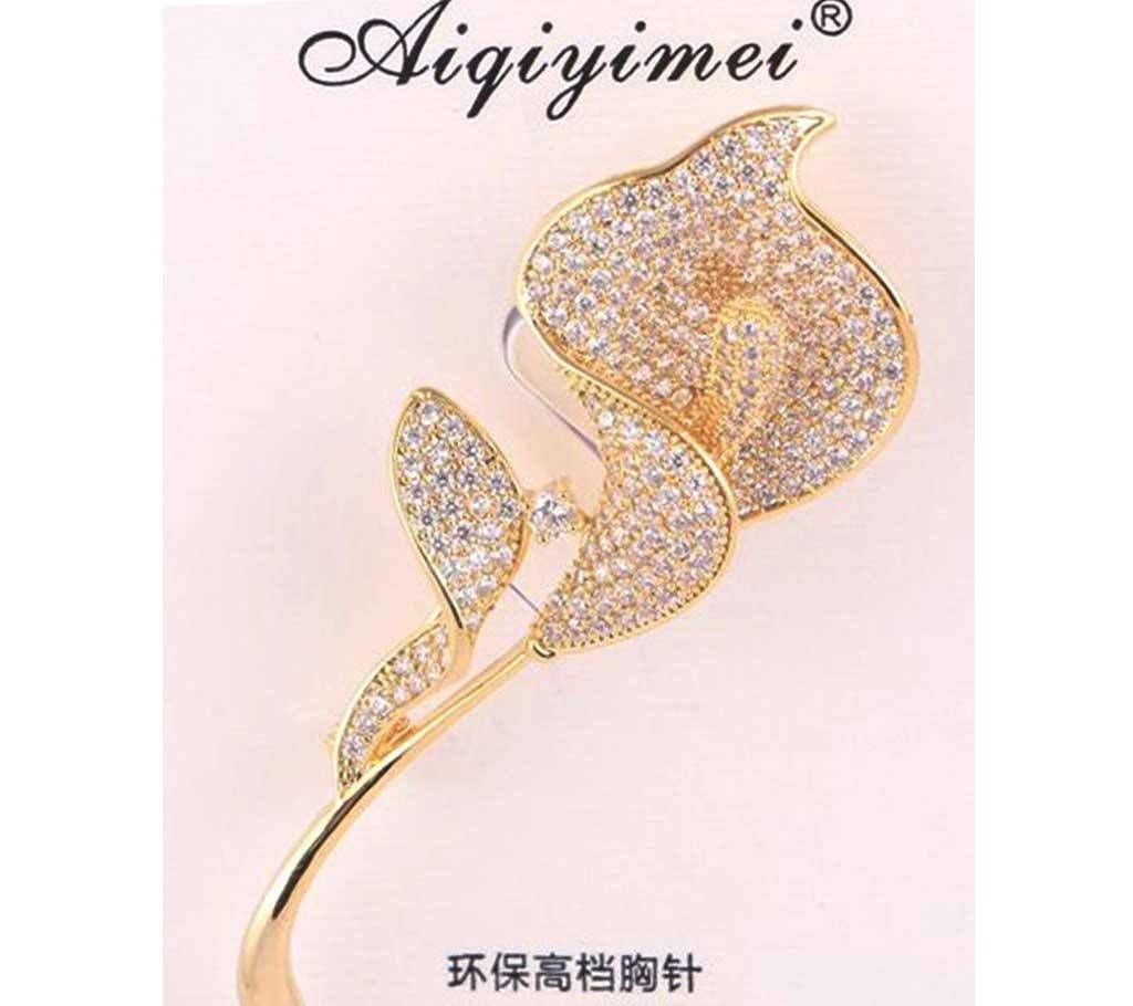 Nirvana Diamond Cut Locked Stone Brooch/Hijab Pin/Sarees Pin