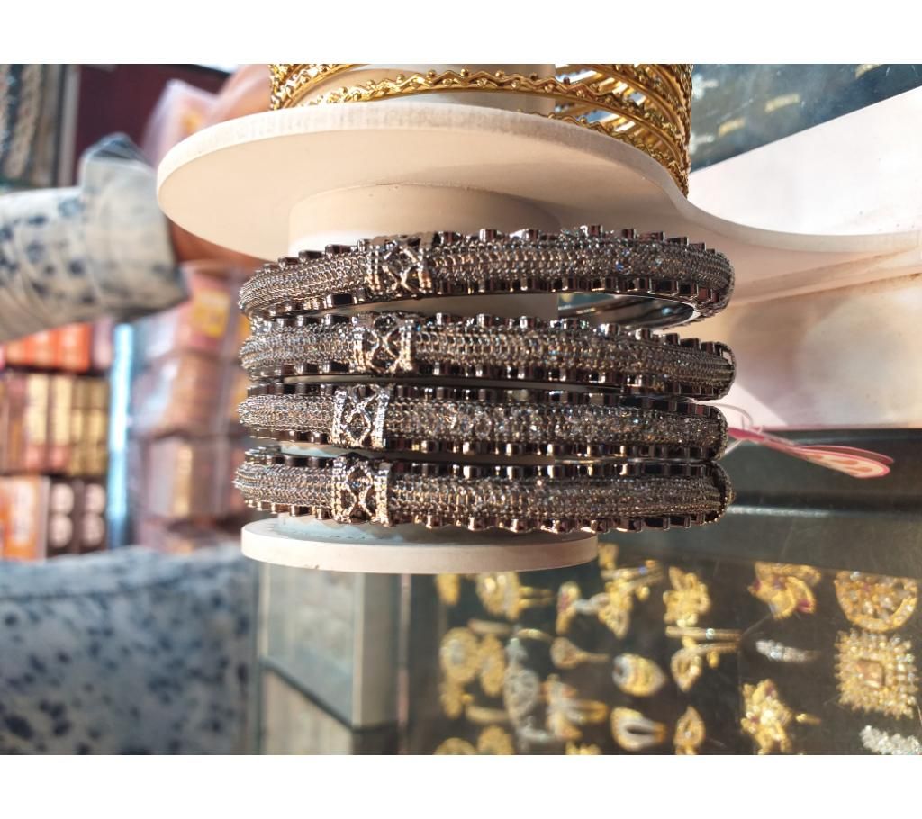 antic bangles