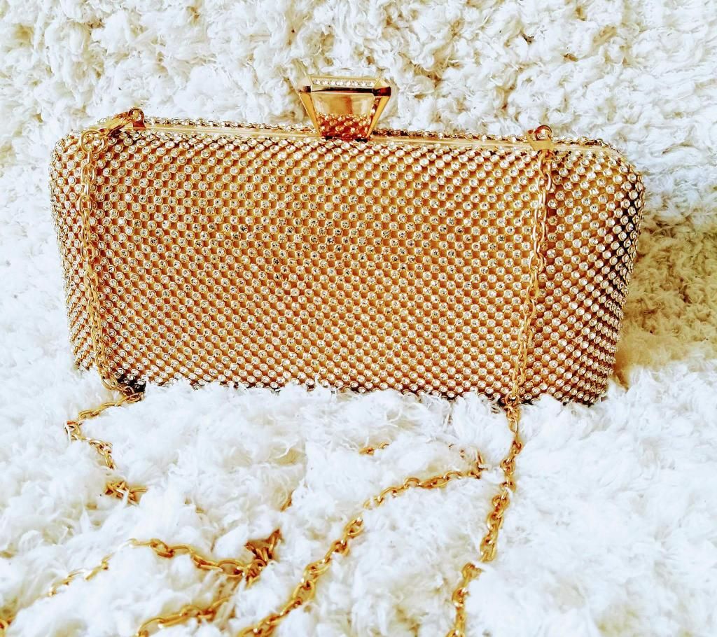 party clutch