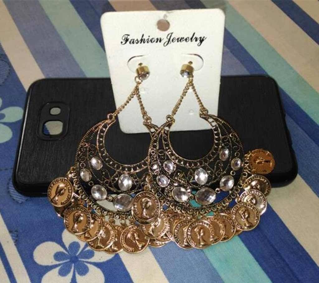 stone setting earring golden color 