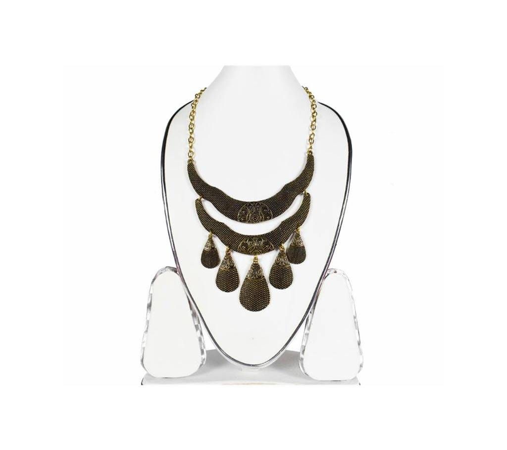 Golden Metal Antique Necklace For Ladies