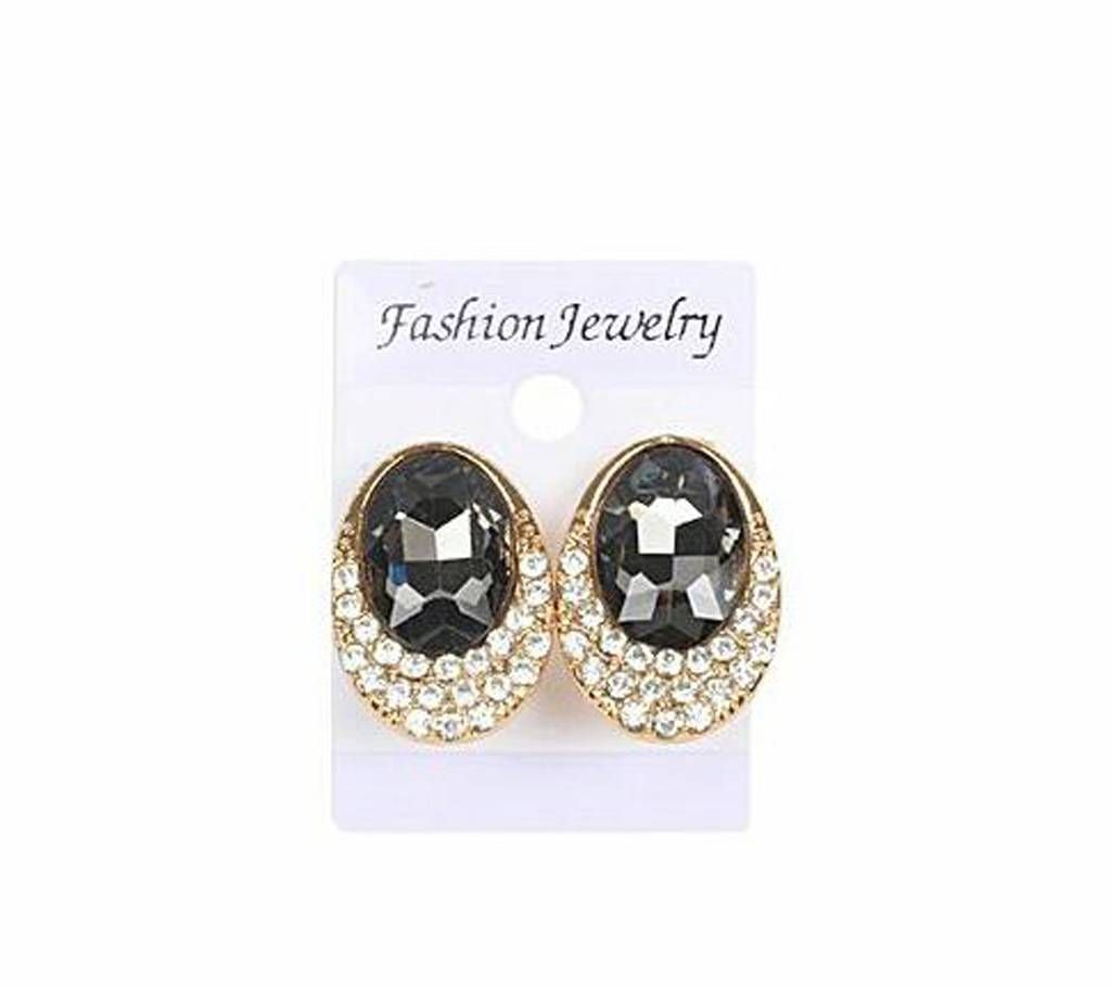 ladies stone setting earring 