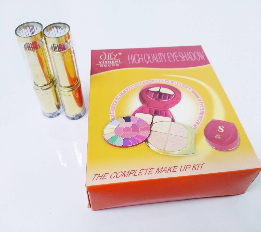 COLOUR COLLECTION MAKEUP BOX - FREE lipstick China