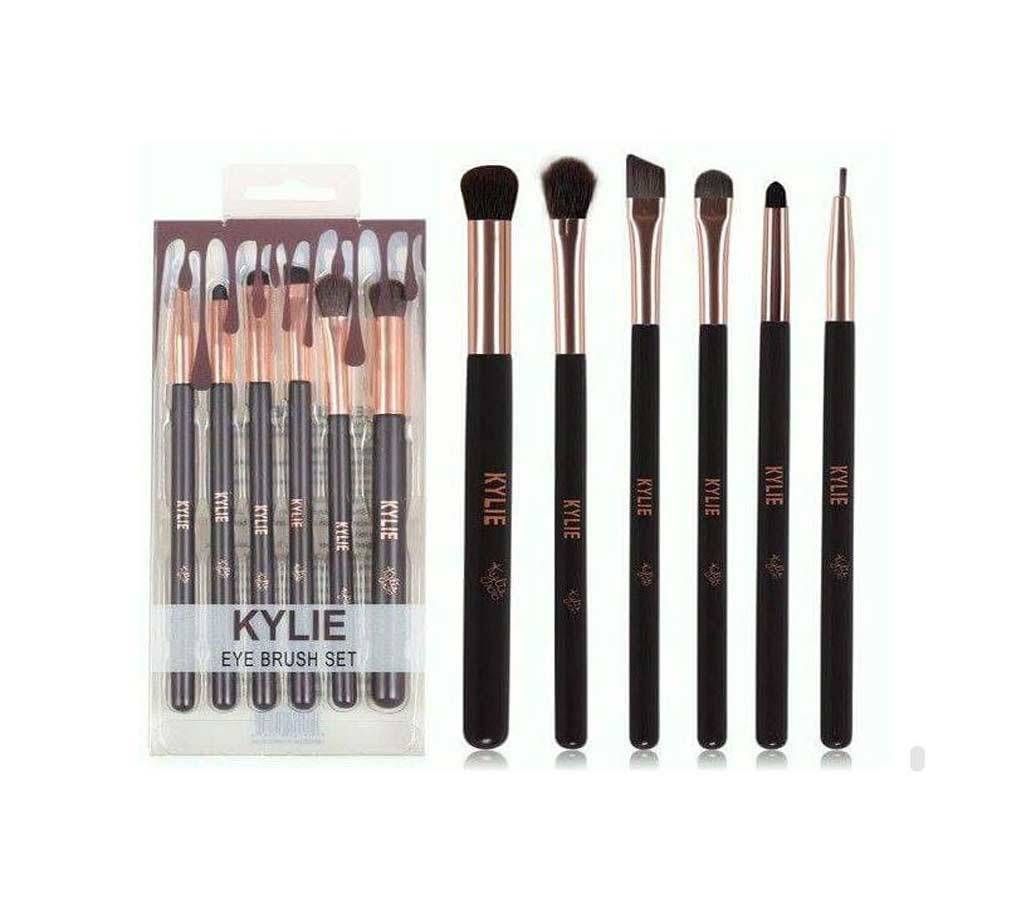 Kylie Makeup Brush