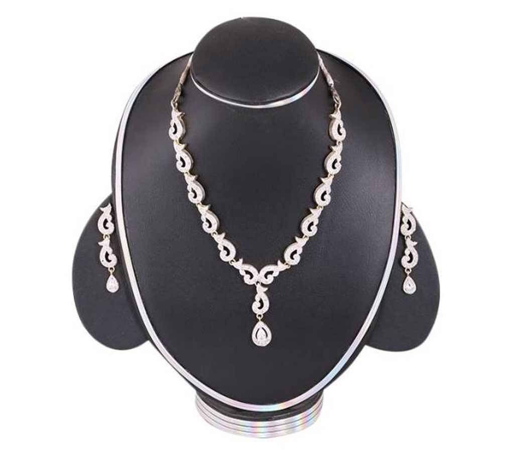 Silver Diamond Cut Necklace Set