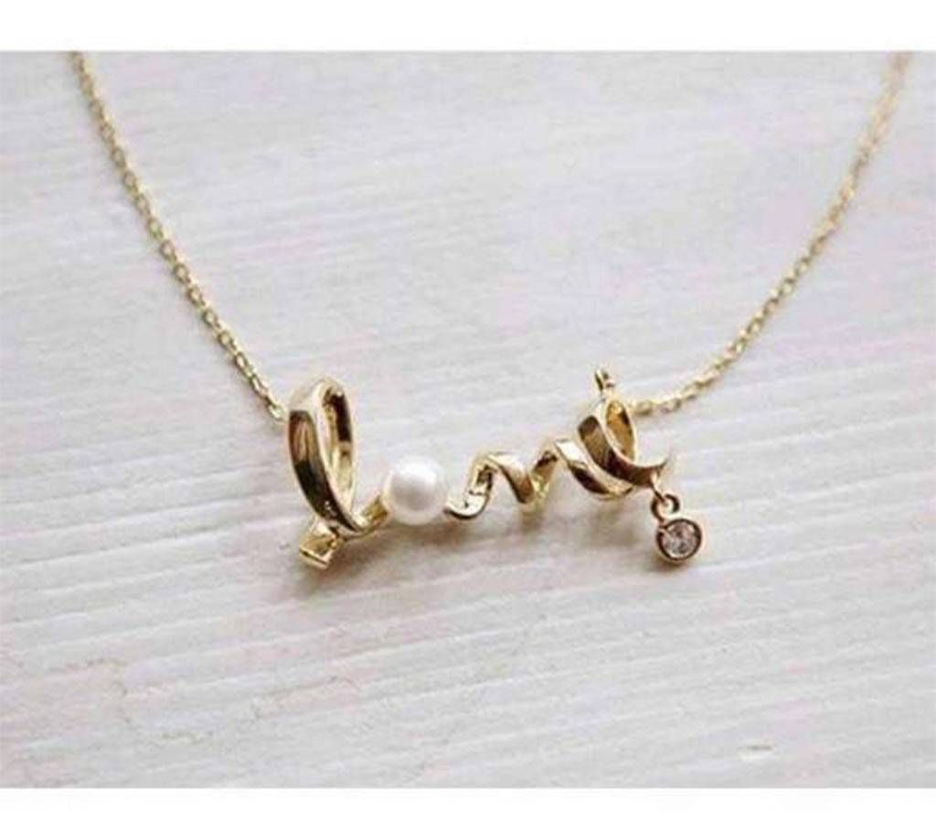 Love Shaped Pendent