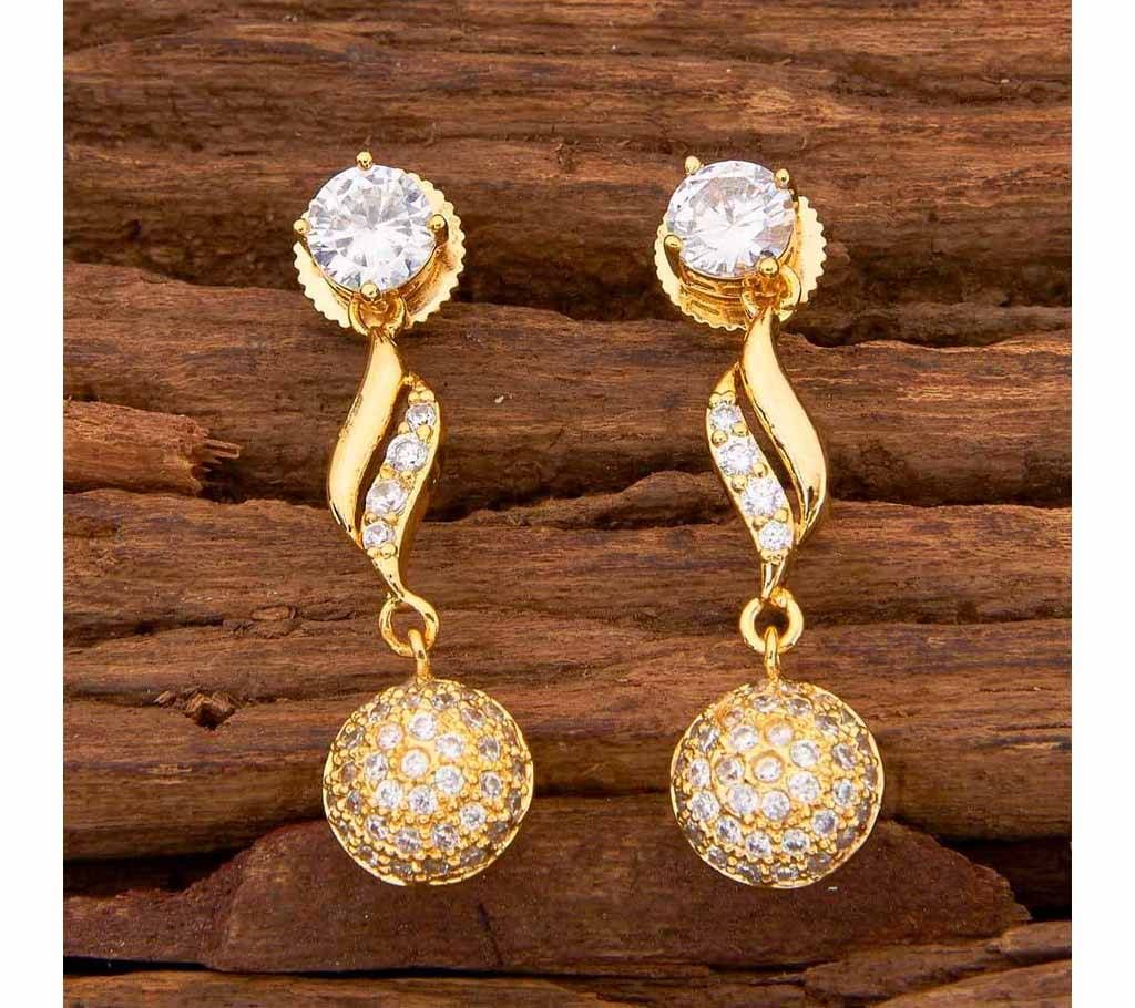 CZ SHORT EARRINGS WITH GOLD PLATING 58445 (by Pink Point - KJ58445)