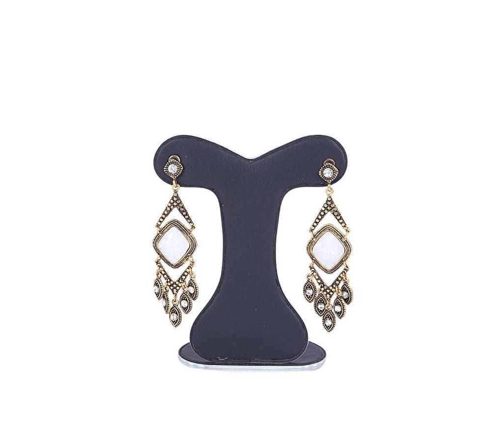 Golden and Black Alloy Crystal Stone Ear Ring For Women