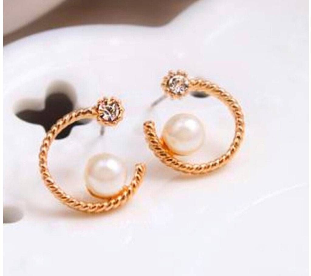 Chia Fashion Moon Pearl Stud Earrings (by Pink Point - CHIA14)