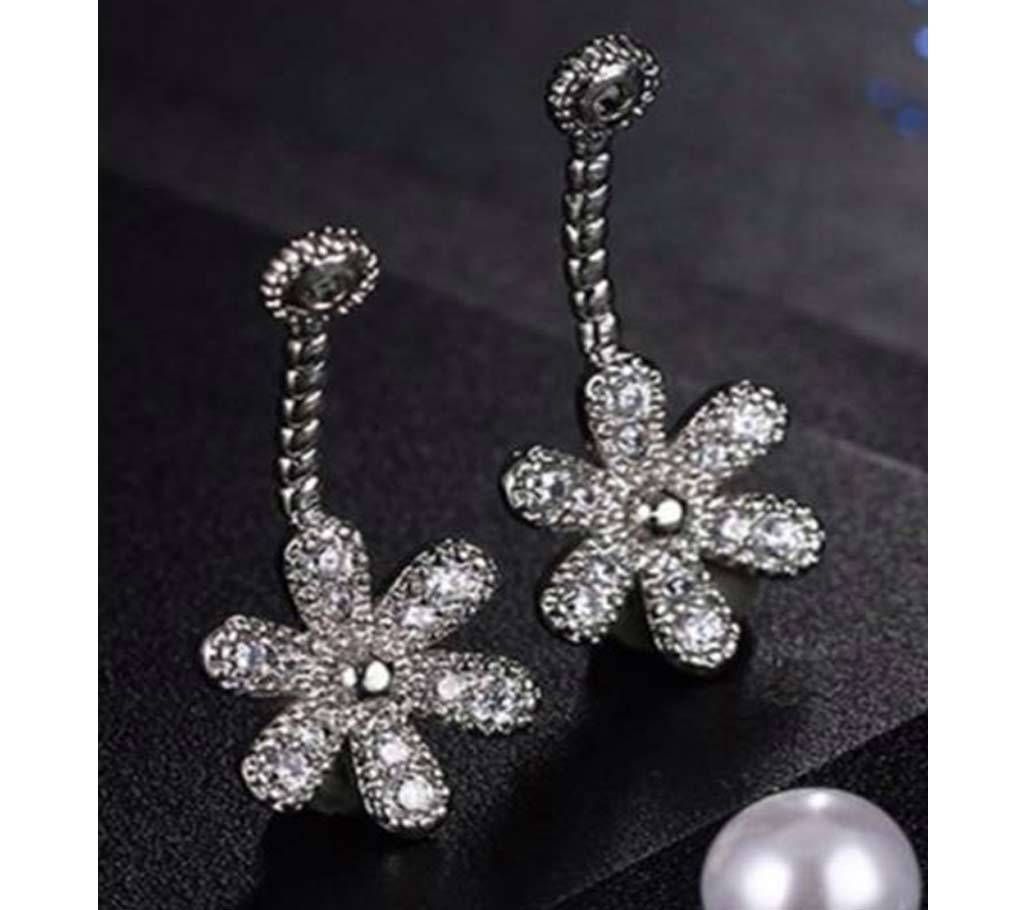 White Flower Crystal Pearl Earrings
