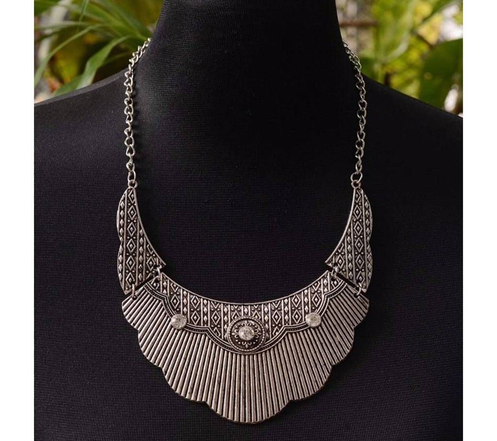 Ladies silver plated necklace 