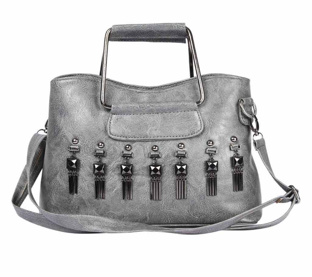 Open the way: Zipper Colour: Chocolate & Drak Material: Pu size: 30cm (L ) x 12cm (W ) x 20cm (H ) Package Contents: 1 x Messenger Bag Only the above