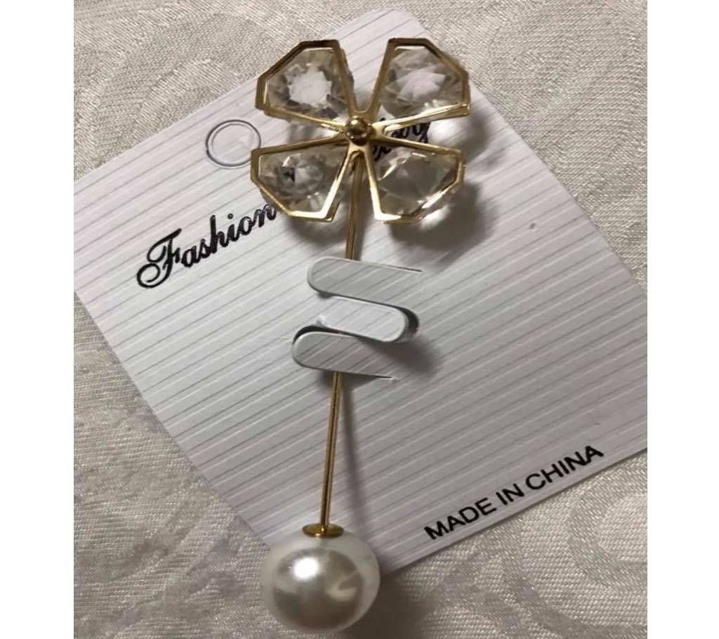 Stone and pearl setting hijab pin