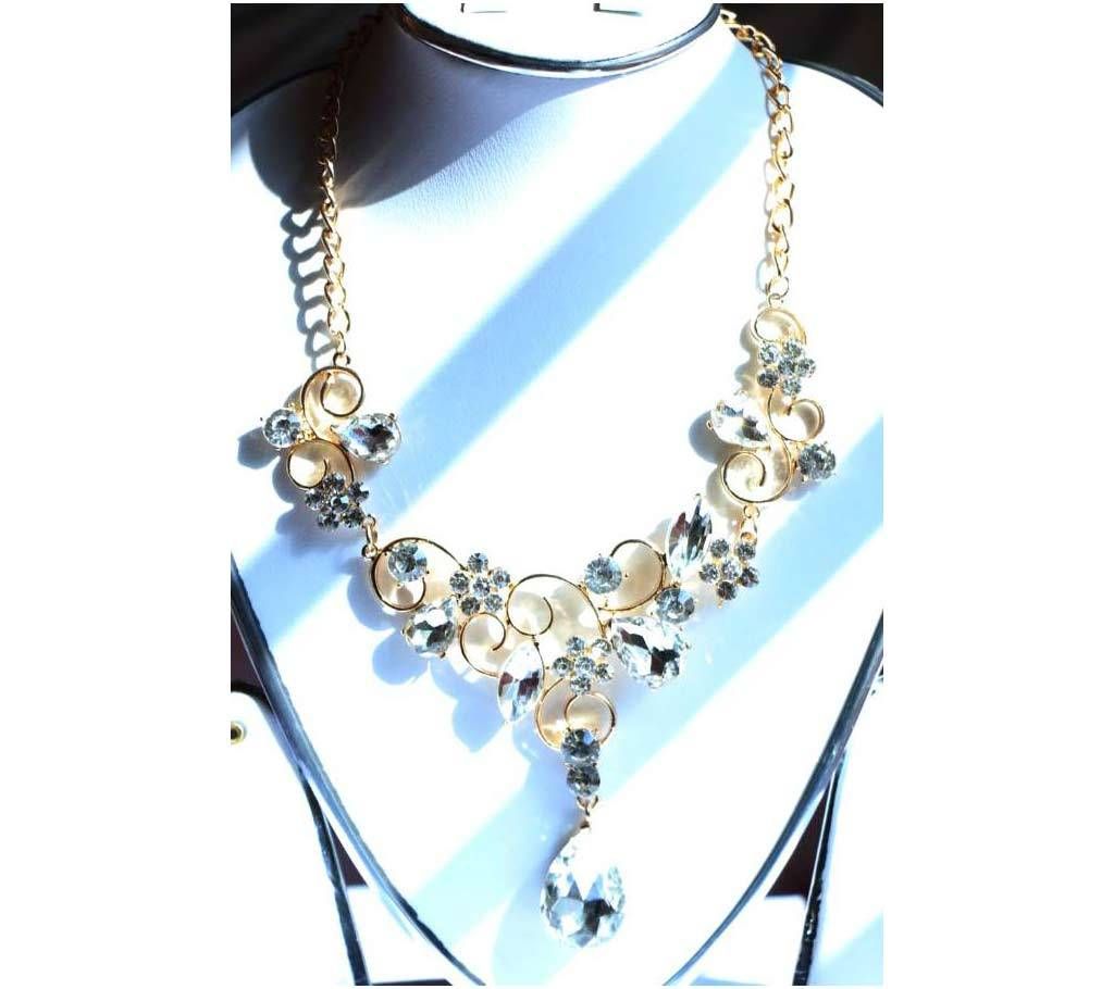 Off White Designer Leaf Shape Necklace