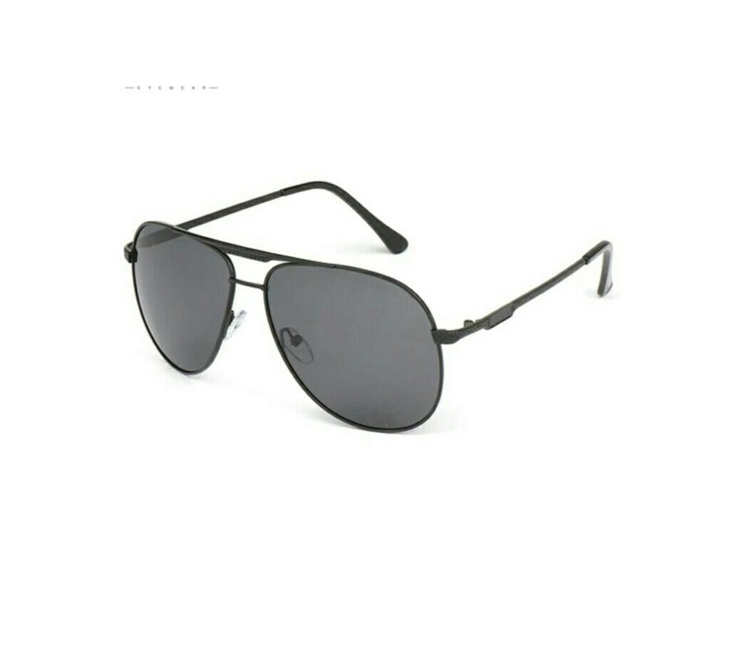 Ladies fashionable sunglass