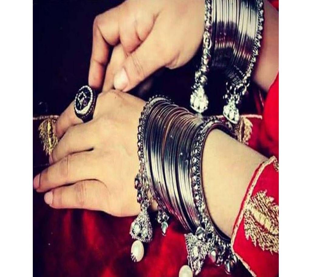 Exclusive Womens Black Colour Jumka Set (2 Set)