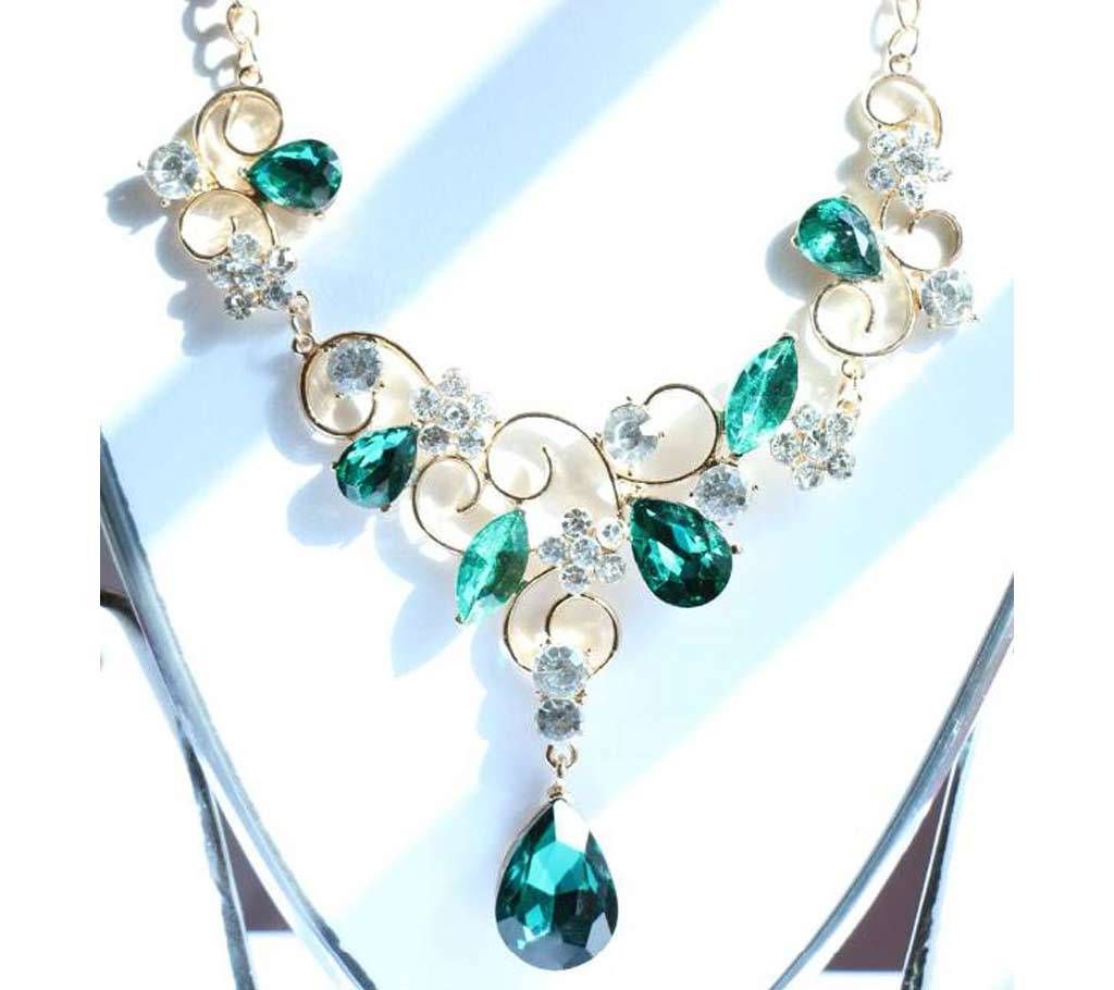 Glossy Green Designer Flower Leaf Shape Necklace