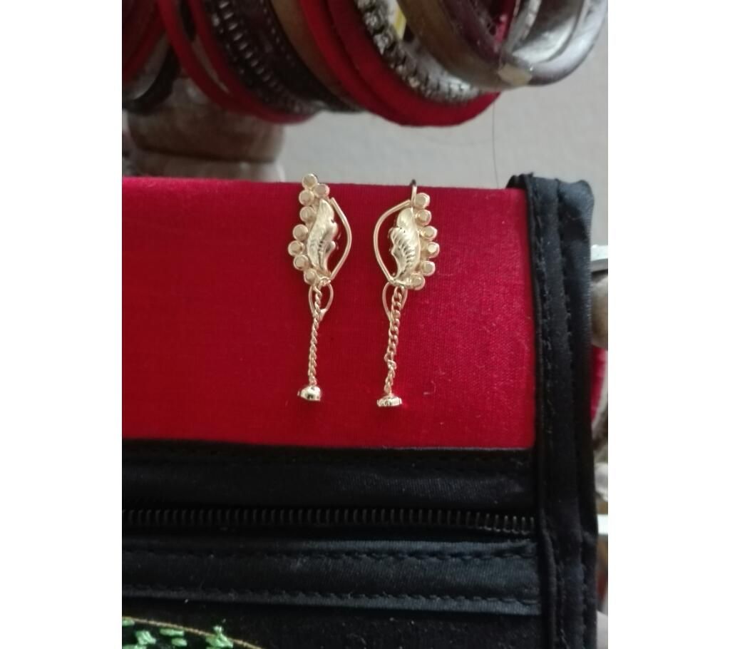 ciry gold earring 