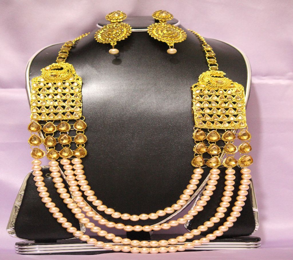 Set of stone necklace