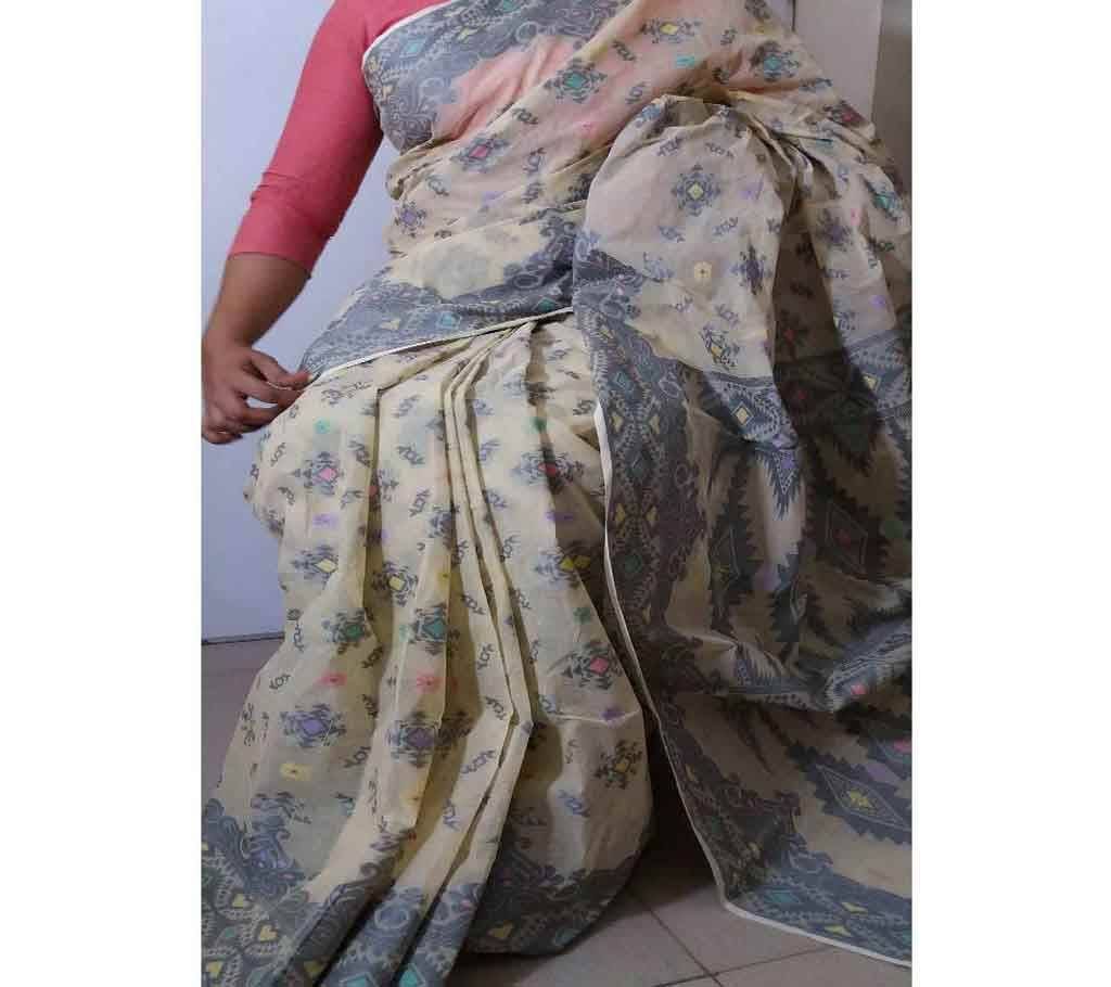 The traditional Bengali katan sharee 