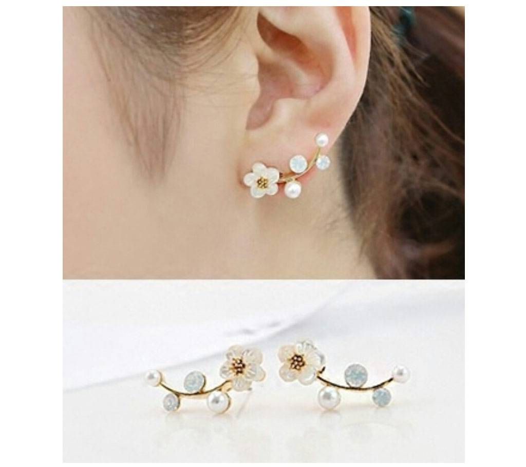 Chia Fashion Shell Flower Stud Earrings (by Pink Point - CHIA17)