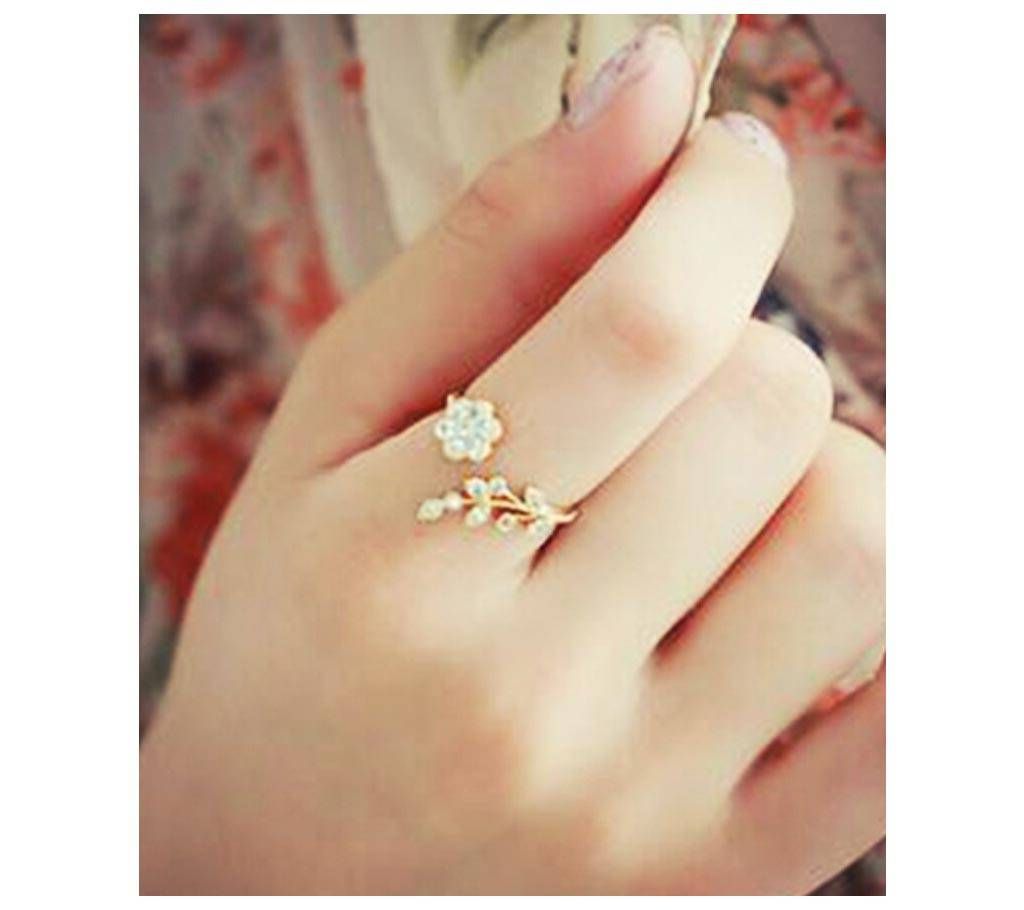 Chia Fashion Crystal Leaves opening adjustable Ring (by Pink Point - CHIA02)