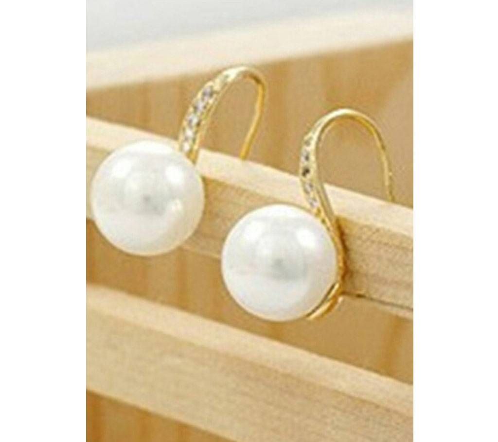Chia Fashion Moon Pearl Stud Earrings (by Pink Point - CHIA18)
