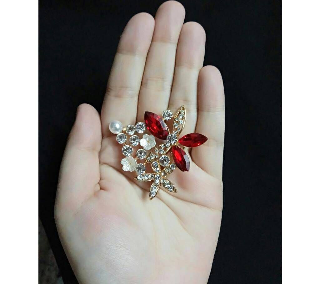 Bruce/Hijab pin