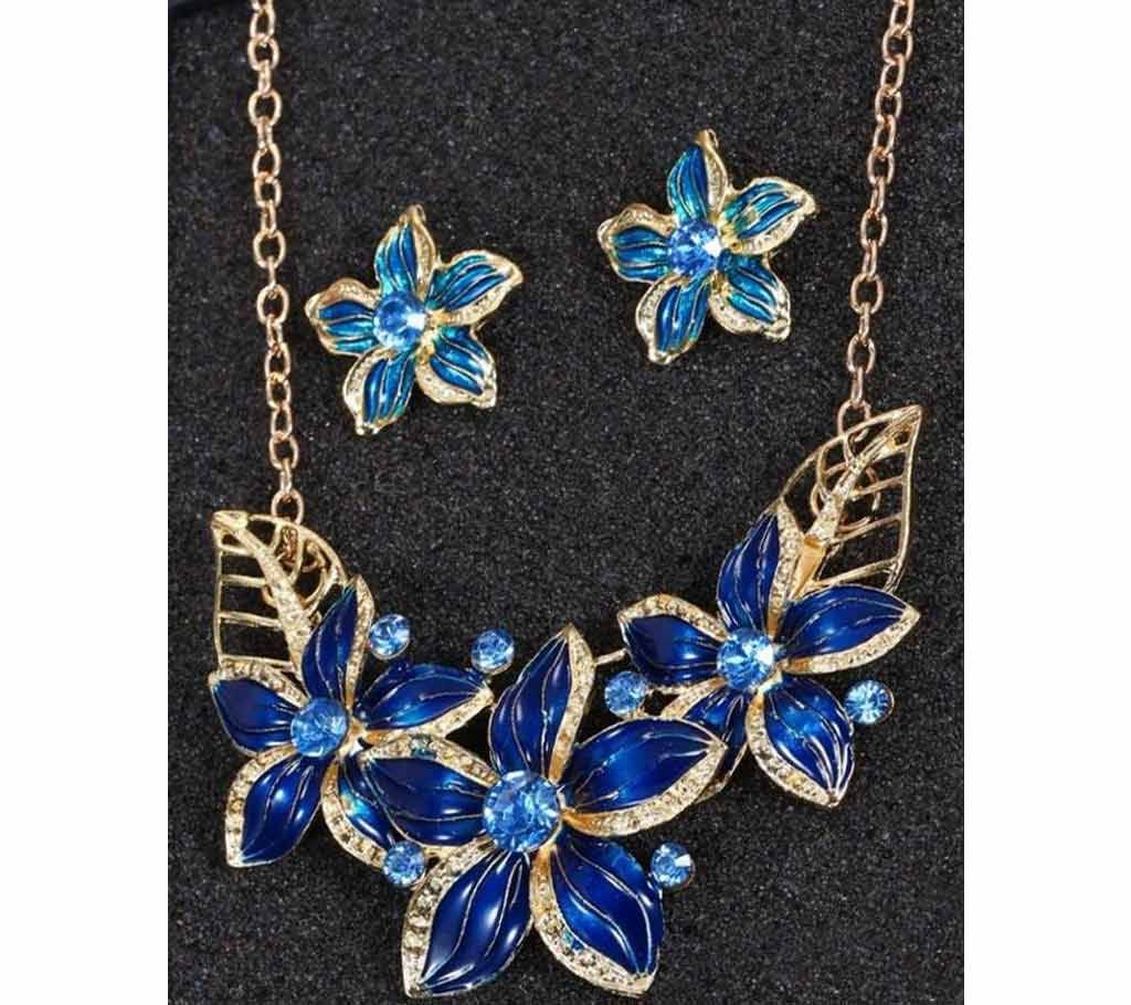 Flower Statement Necklaces