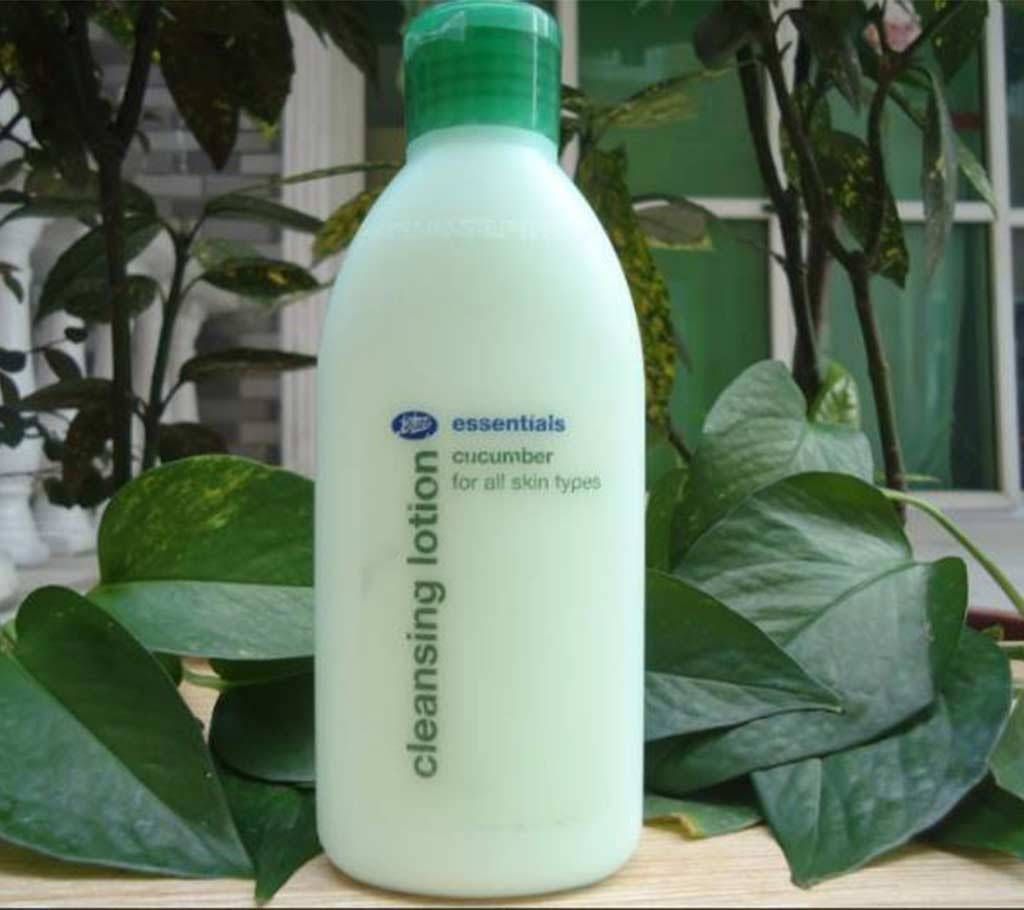 BOOTS ESSENTIALS lotion with free soap 