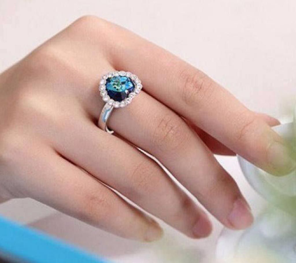 Heart Shaped Finger Ring