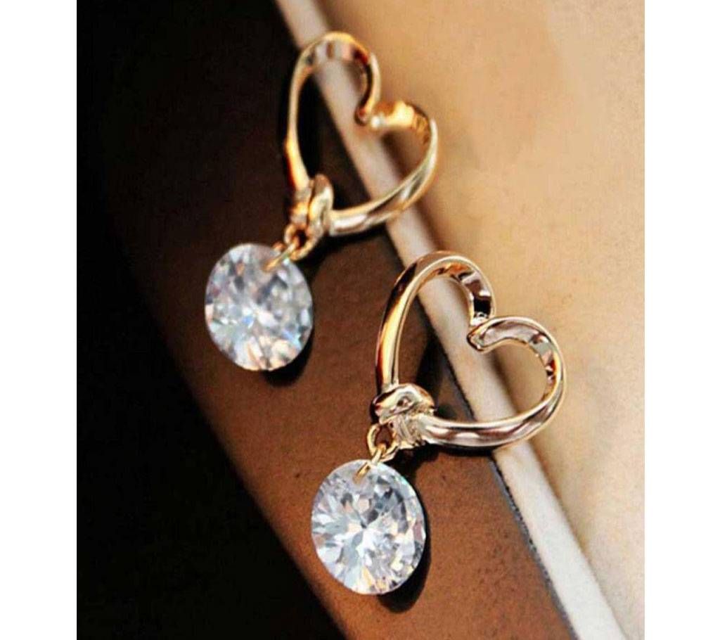 Hot Zircon Fashion Accessories Sale Woman Earrings Hollow For Gift Jewelry 1pcs Best Stud FAMSHIN New Heart Fine Love
