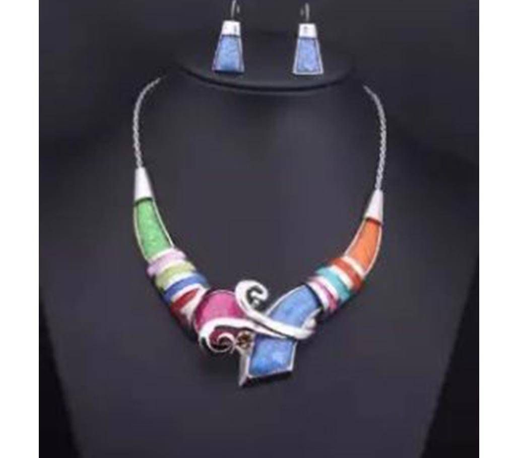 Luxury Color Short Chain Necklace with earrings