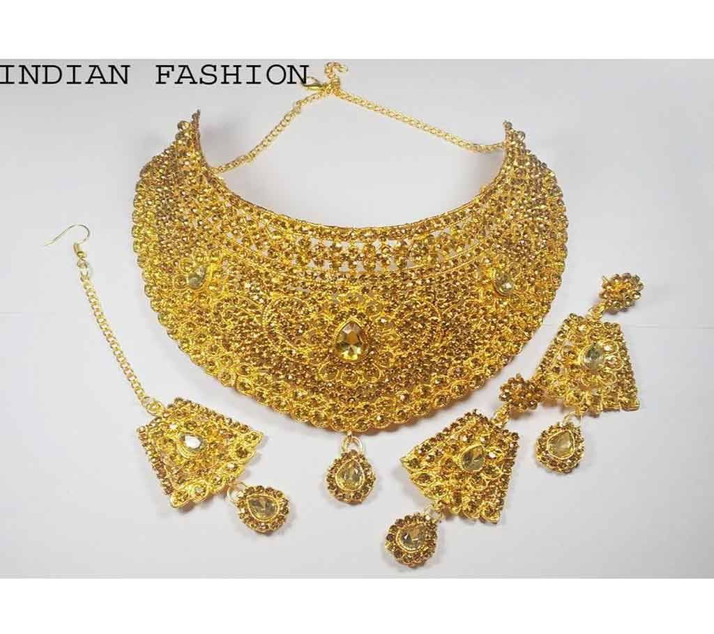 Gold Plated Golden Jewelry Cheek Set with Tikly