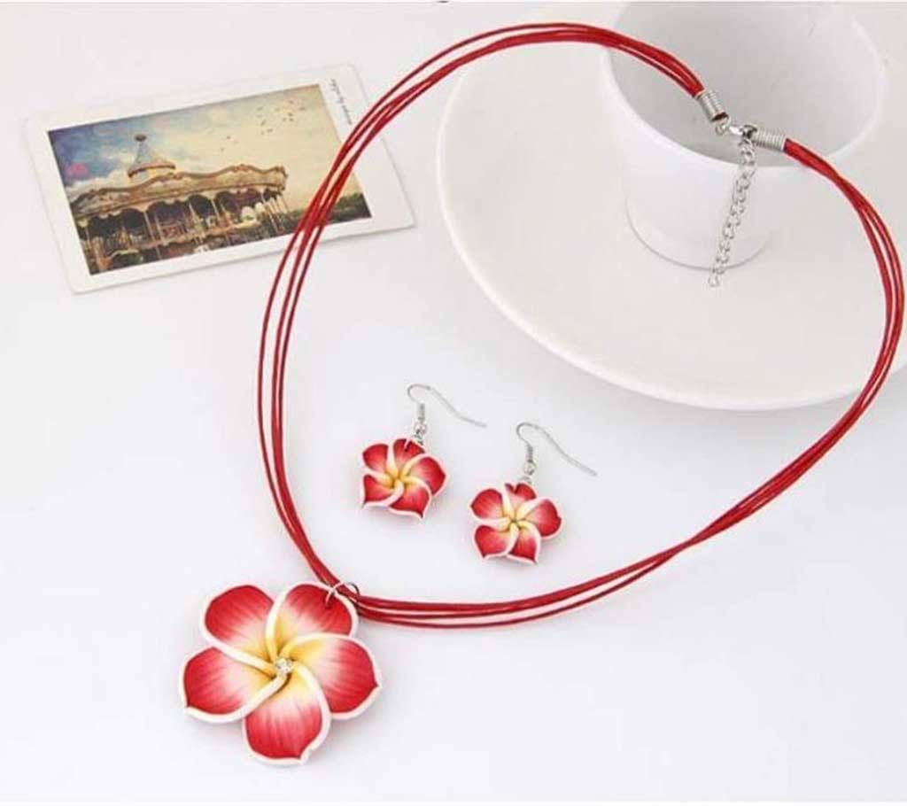 Ladies flower necklace with earring
